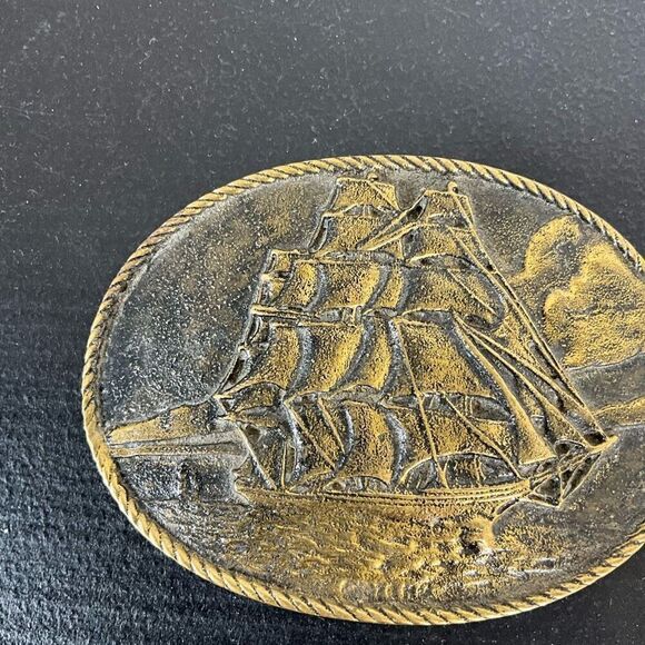 EXCELLENT VTG 1976 BRASS MENS BELT BUCKLE, CLIPPER SHIP - REGISTERED COLLECTION - Picture 3 of 5